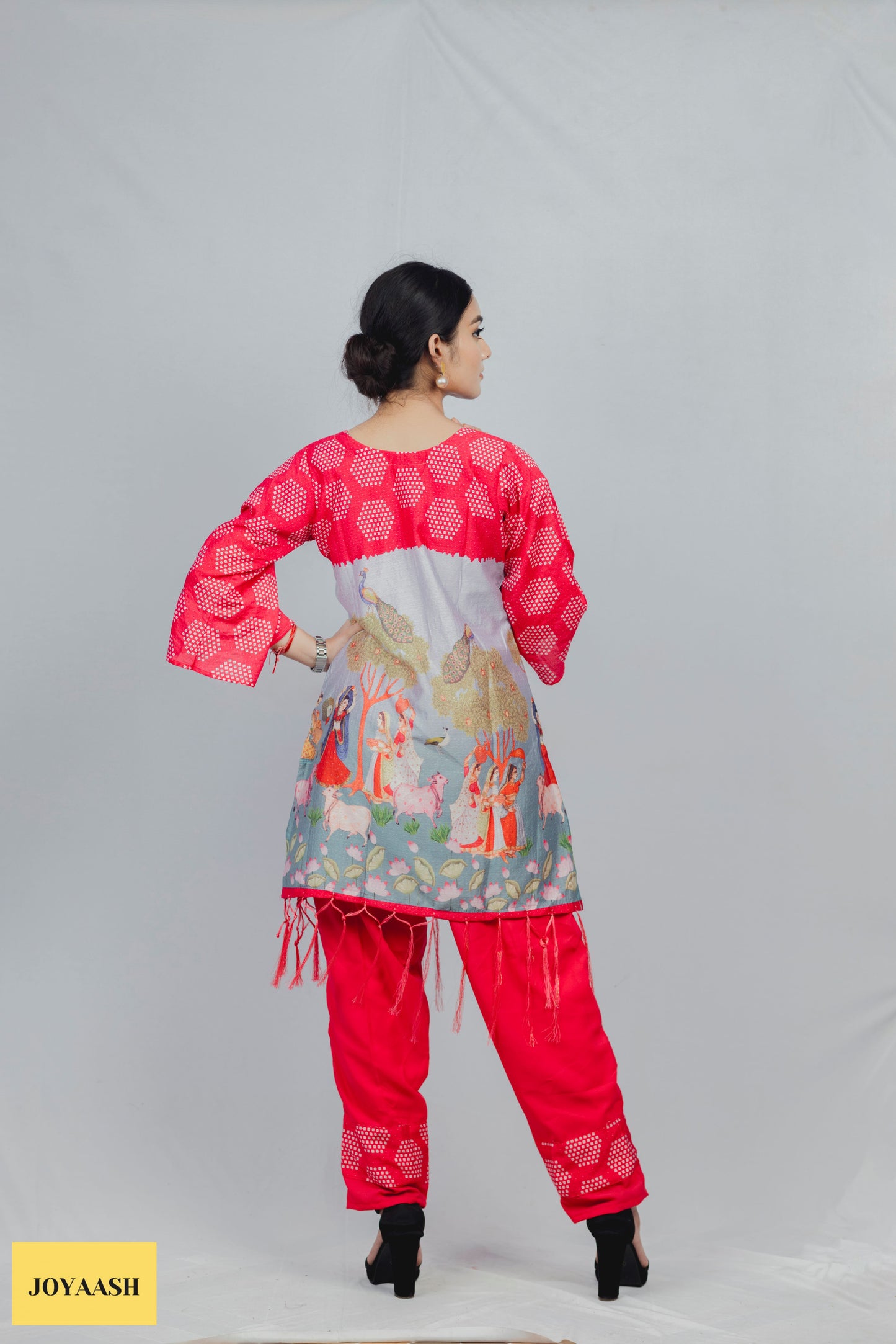 Cultural Scenery Pixel Co-ord Set
