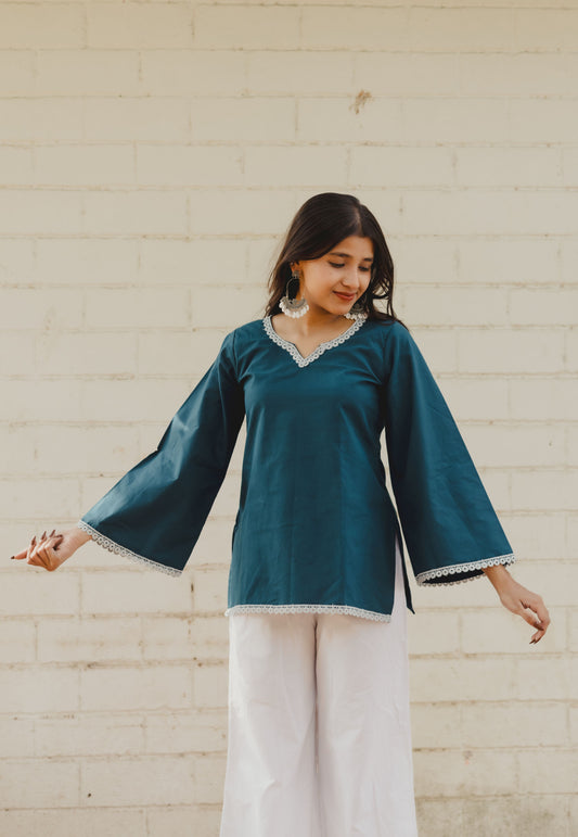 FALAK Sleeved Short Kurti