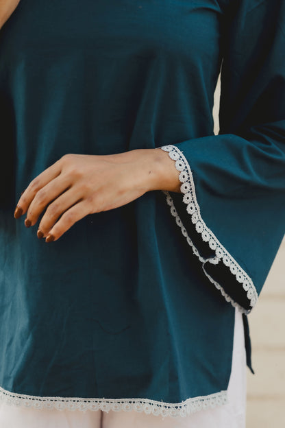 FALAK Sleeved Short Kurti