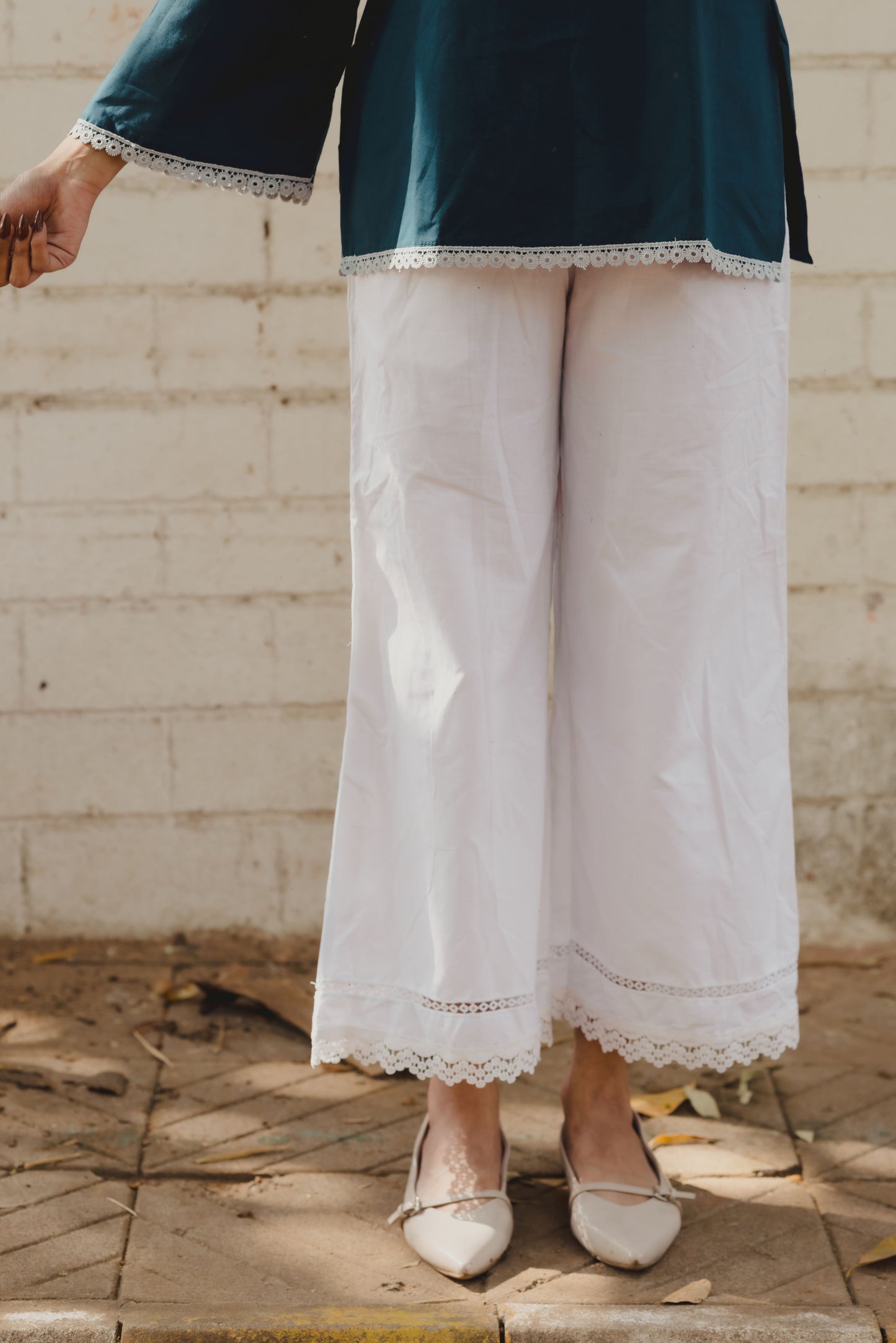 FALAK Sleeved Short Kurti