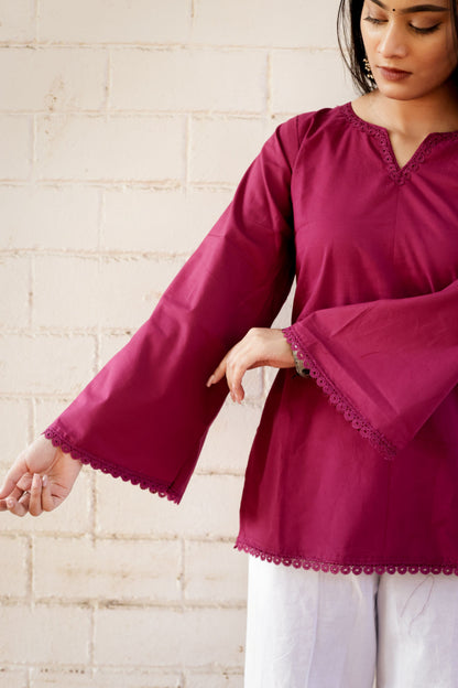 INAYAT Sleeved Short Kurti