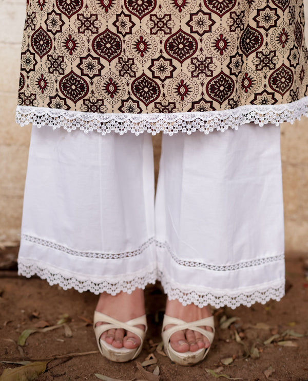 AURA White Pants